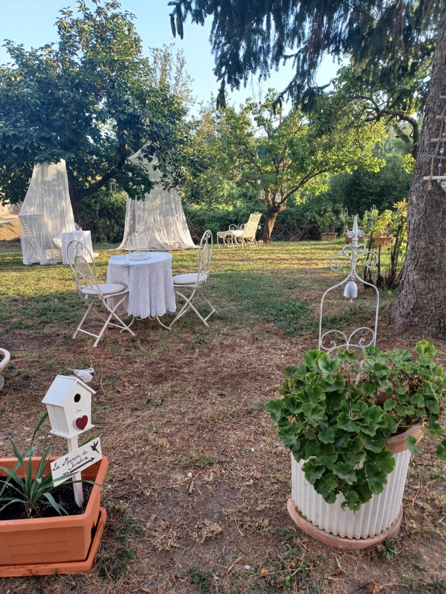 La Maison De Jardin Lucca Bagian luar foto