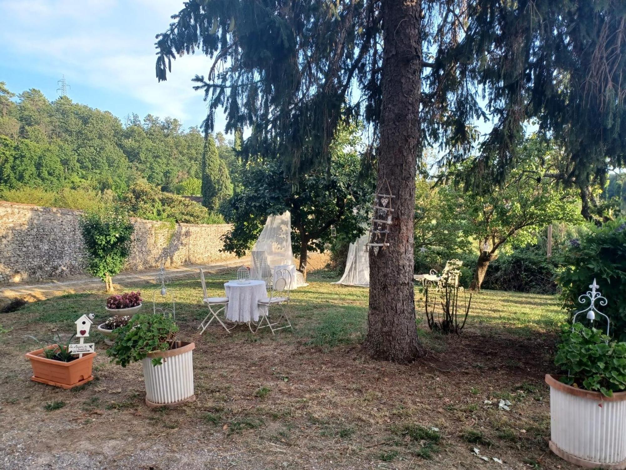La Maison De Jardin Lucca Bagian luar foto